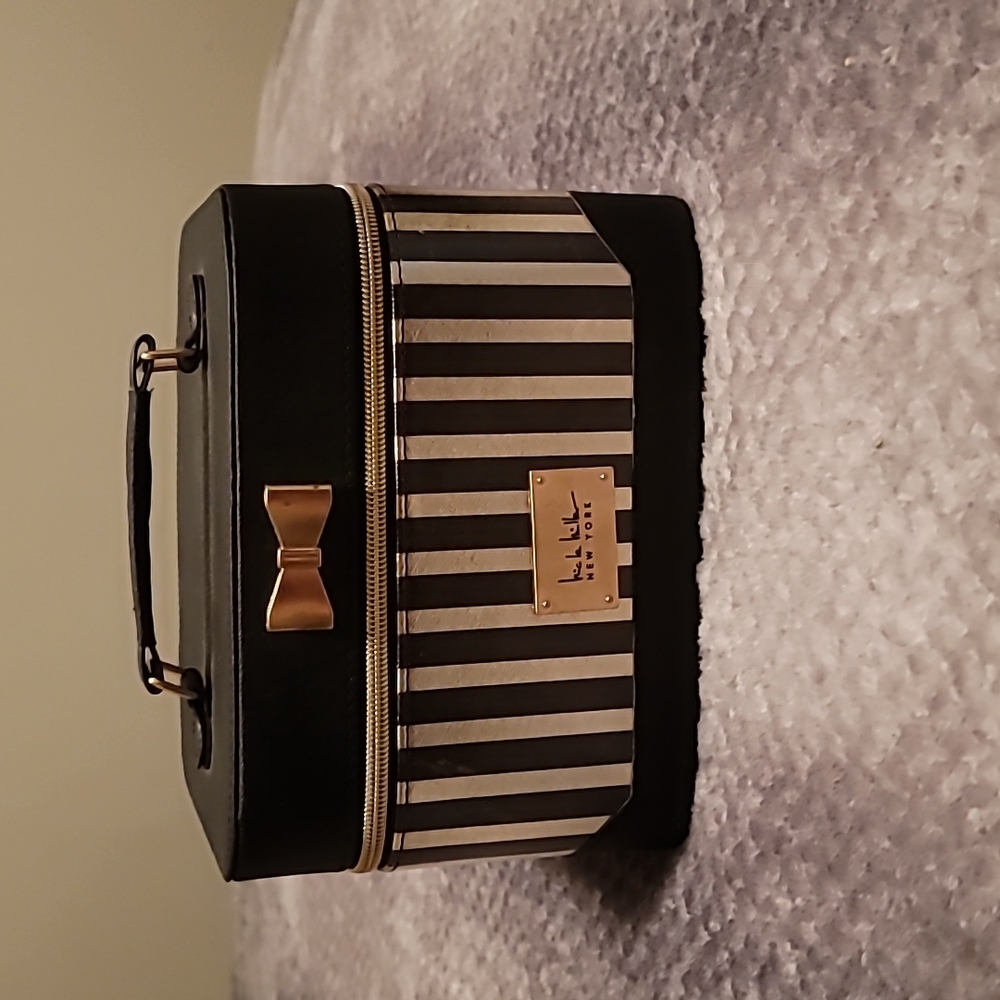 Makeup Box